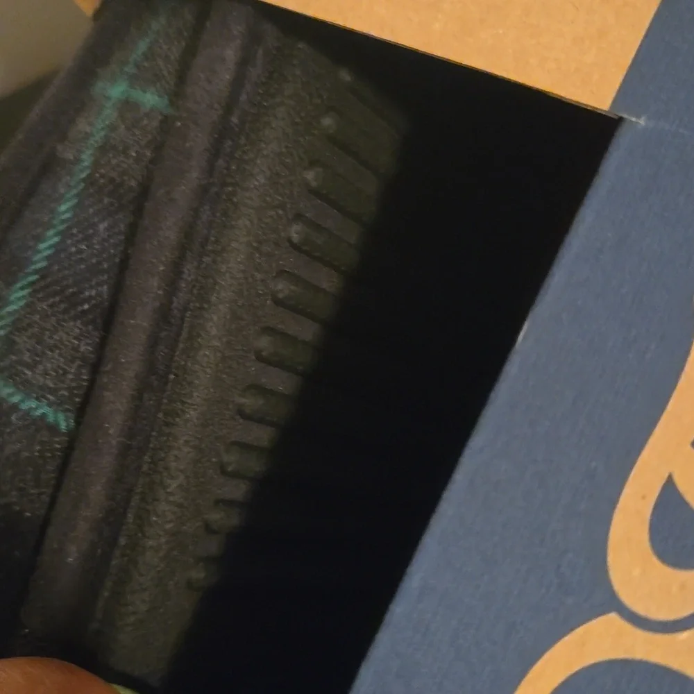 NWT mens memory foam house slippers - Picture 7 of 9